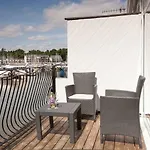 Marina Boathouse, Windermere Lets Appartement