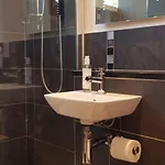 Marina Boathouse, Windermere Lets アパート ボウネス＝オン＝ウィンダミア