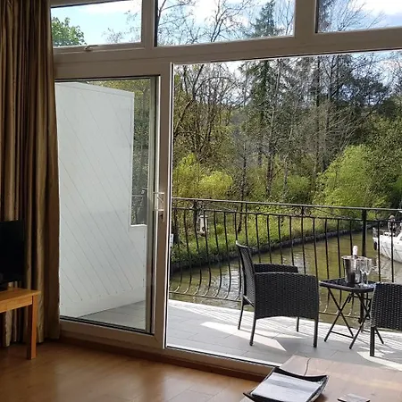 Apartment Marina Boathouse, Windermere Lets *