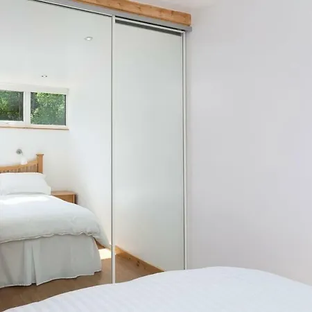 Marina Boathouse, Windermere Lets Daire