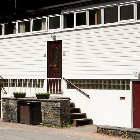 Marina Boathouse, Windermere Lets Daire *